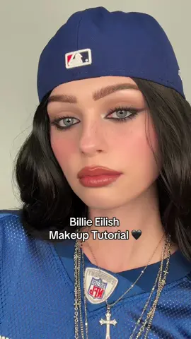 Billie Eilish makeup tut #makeup #makeuptutorial #billieeilish #trending #fypシ 