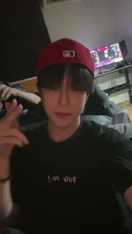 guess whos hat i stole?👀 #임잭 #limjack 