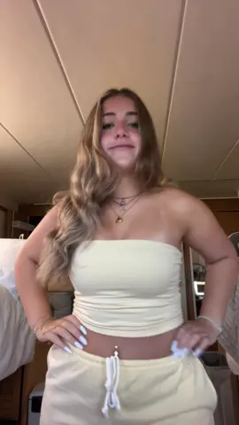 sunday scaries except it’s monday morning 