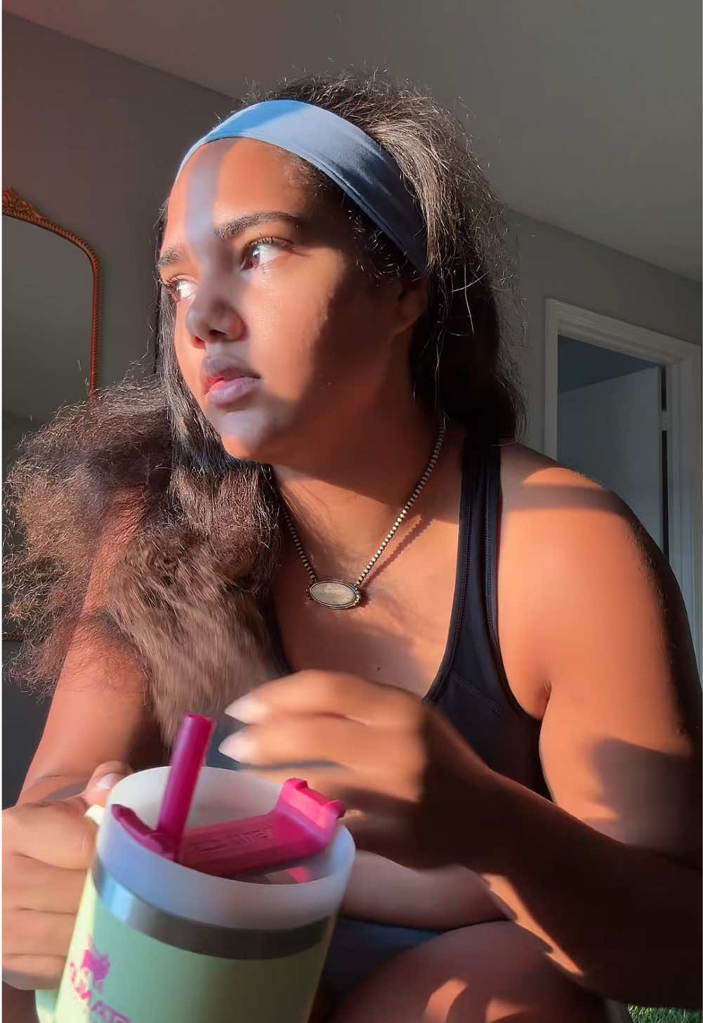 Morning chit chat #OOTD #yoga #fitess #college 