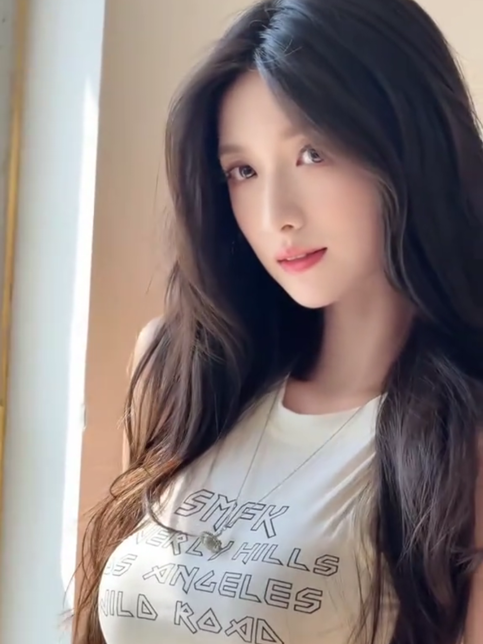 微微辣～ 姐姐“帅是一种感觉” #辣妹 #御姐 #酷帅 #琳园长🍰 