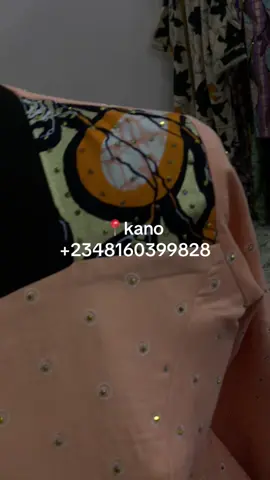 @TikTok please stop shadow banning me and blow this up😭😭. #styleinspo #mixandmatch #fashiontiktok #dinki #arewatailor 