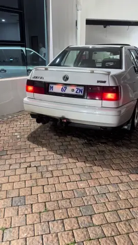 #mhlengisto #fybシviral #fyp #fyppppppppppppppppppppppp #vr6 #respect👑 #phezkwabo #v6 #white #jetta #vw 