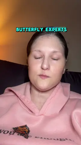 I need help trying to fix my new friend Menard the #monarchbutterfly wing or if it can’t be fixed be able to take care of him, make him comfortable and give him a good life until he goes #overtherainbow and yes I’m giving him a funeral so don’t judge me.  #butterfly #butterflywings #help @🐛 The Butterfly CEO 🦋 @the.monarch.movement 