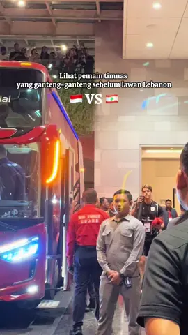 Hari ini ke PTC Surabaya, kebetulan timnas ini mau berangkat ke Gelora Bung Tomo main lawan Lebanon. Yeyyy akhirnya bisa lihat mereka sebelum tanding😍⚽️ #timnasdisurabaya #timnasindonesia #timnasgaruda #timnasday🇮🇩  #timnassenior 