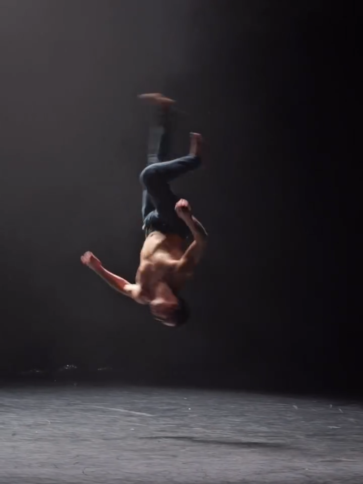 Cero Gravity 😱 The Barbarian Nights 🌟 Dance 🌟 OTTO #performance #stage #choreography #tiktok #mucical #acrobatics #dance #brekdance