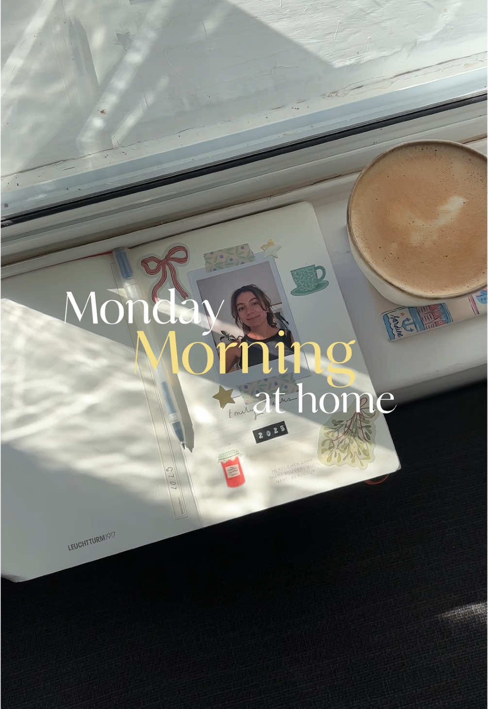 A sunny September morning before work at home 🌞🍓🍄‍🟫💌🍁🐚🪬☁️  #cottagelife #cottagecoreaesthetic #granolagirl #granolagirlaesthetic #cottagecore #september 