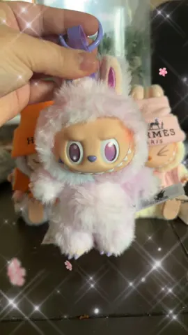 Introducing my new labubu! Finally have one with the eyes open 👀 #labubu #bigintoenergy #new #obsessed #needmore 