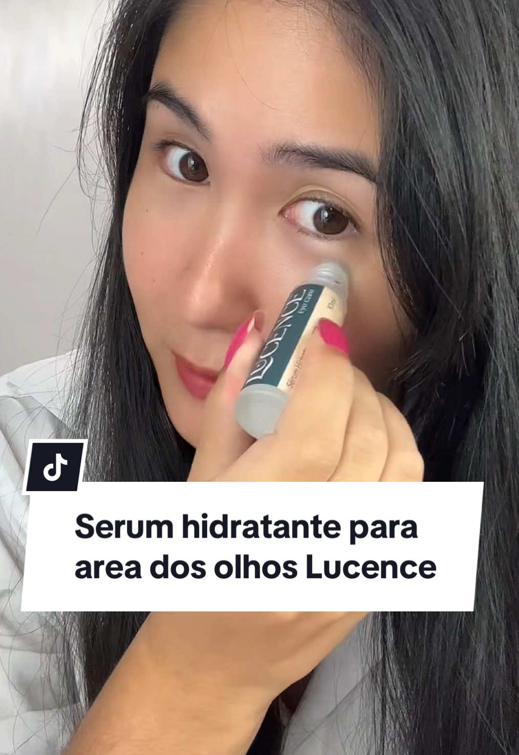 Amigas corre aproveitar a promoção relâmpago do kit de serum hidratante para áreas dos olhos que além de hidratar e uniformizar o tom da pele ele tem um rolinho de pedra de jade no aplicador que ajuda no inchaço dos olhos.  #tiktokshop #tiktokshopbrasil #tiktok99superofertas #skincare #cuidadoscomapele 