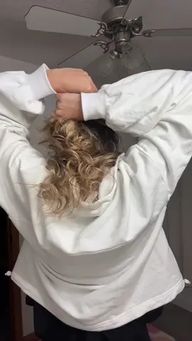 heartless sock curls w/ results for my morning walk ❤️✨ #heatlesscurls #tutorial 