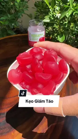 Kẹo dẻo giấm táo Nature's Key dễ ăn, mà còn ngon nữa #natureskey #natureskeyvietnam #natureskeyhealth #keodeogiamtao #khatrainghiem 