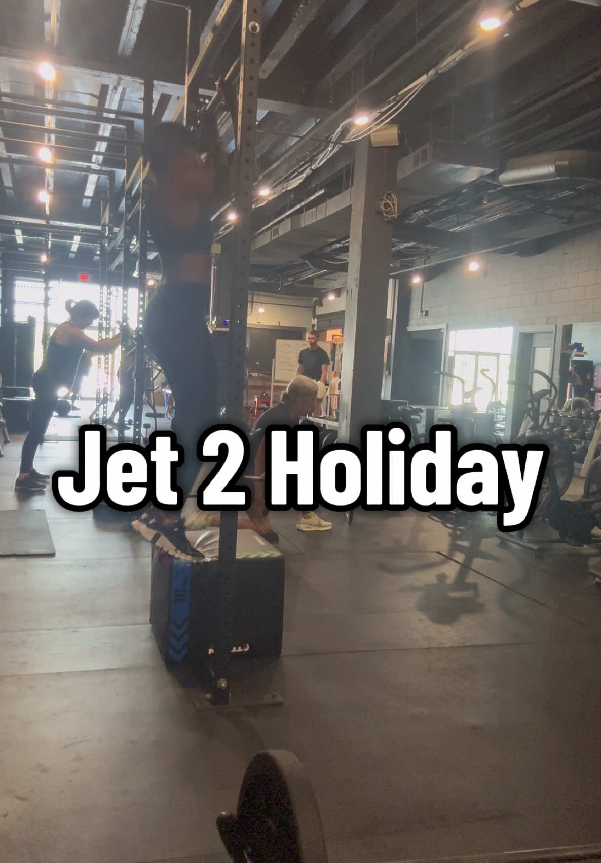 Chin up…I’m still practicing! I’ll get better 🥲😅  #jet2holidays #gonewrong #gym #pullups #chinup #foryoupage 