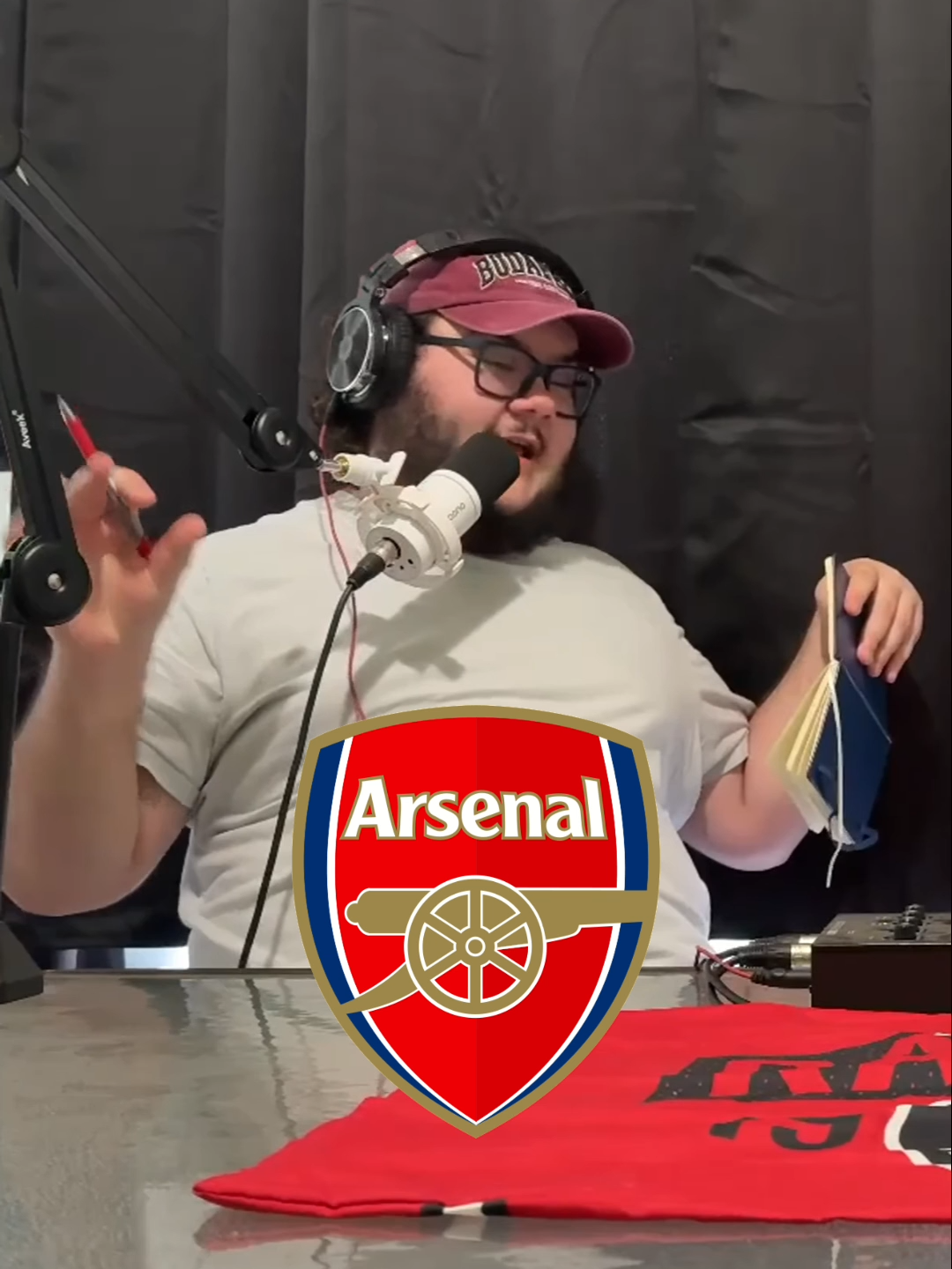 Should Arteta be sacked if Arsenal fail to win a trophy again this season? . . . #fyp #xybca #xyzcba #viraltiktok #trendingvideo #arsenal #arsenalfc #football #soccertiktok #podcast #epl #PremierLeague #arteta #fail