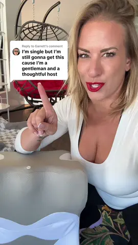 Replying to @Garrett single men, take a lesson from this guy! #pillow 