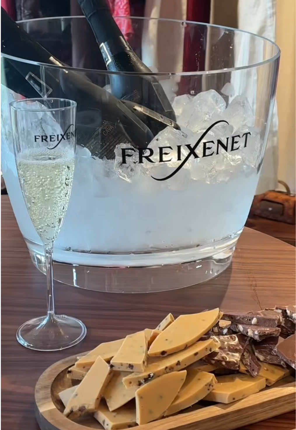 Misci x @Dengo Chocolates x Ffreixenet #misci #designbrasileiro 
