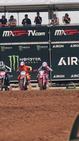 1️⃣6️⃣pts, 3️⃣ contenders, 1️⃣ round to go in WMX 🥊 #MXGP #WMX #MX #Motocross #Motorsport
