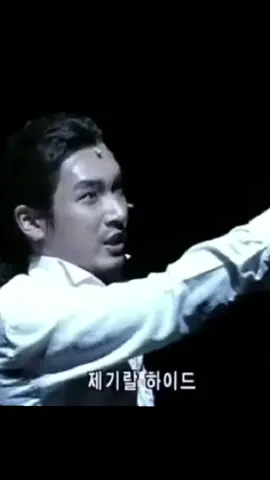 추억의 조승우 지킬 영상이에요! 정말 잘하는거같아요!  한번만 직관 해보고 싶네요🥰 #지킬앤하이드 #뮤지컬지킬앤하이드 #조승우 #조승우지킬#조승우지키ᄅ #뮤지컬명장면 #지앤하 #뮤지컬 #뮤지컬넘버추천#뮤지컬넘버 #뮤지컬추천 #뮤덕 #브로드웨이뮤지컬 