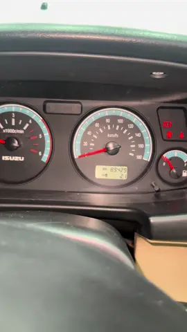 Interior Panther NewGrandTouring 2014 Full Original Total LowKM !!! Detail unit bisa cek di Chanel YouTube kita (EvolutionGaragePanther_) Atau Bisa langsung cek unit ke lokasi. Lokasi : Sukoharjo Jawa Tengah Goglemaps : Evolution Garage Panther Info lebih lanjut : ‪08818536928 #isuzu #isuzupanther #panthermania #panther #masukberanda 