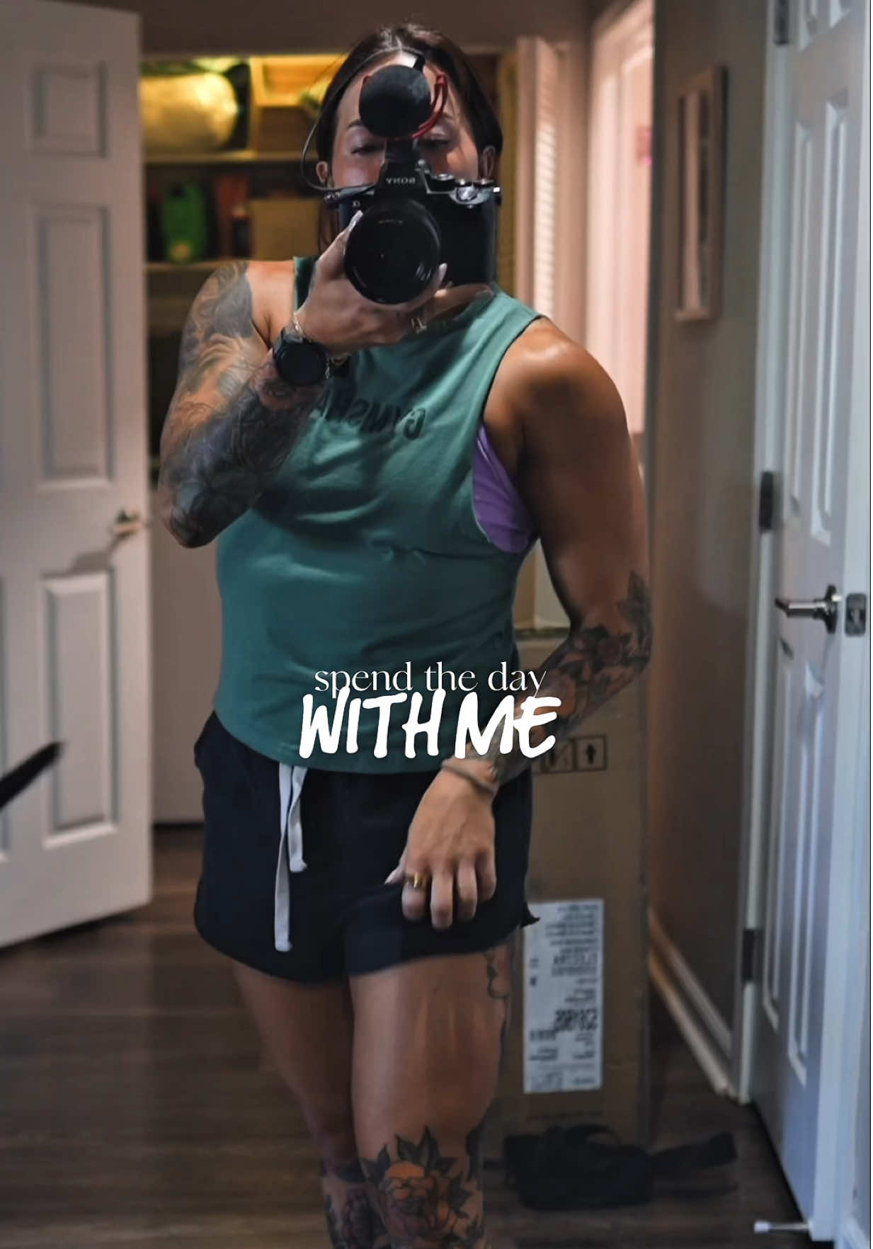 just a little #Vlog 🫶🏼 live on my YT for Manders Monday ❣️ #ditl #crossfit #girlswholift #workoutmotivation 