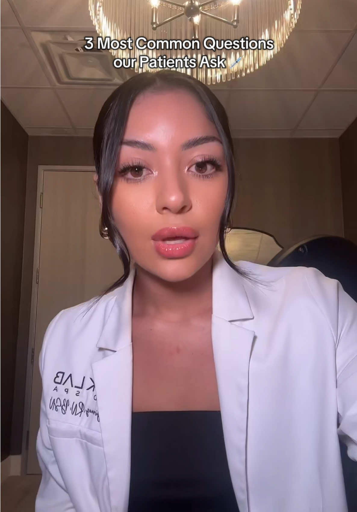 Our injectors get asked the same few things every single day 👀 Here’s what you should know before your next appointment 💉✨ @Erin | AZ Aesthetic Injector  🗓️ Love your look—Book your appointment today at LookLab.com or call 833.999.5665 (LOOK) #AestheticInjector #FacialBalancing #MedSpa 