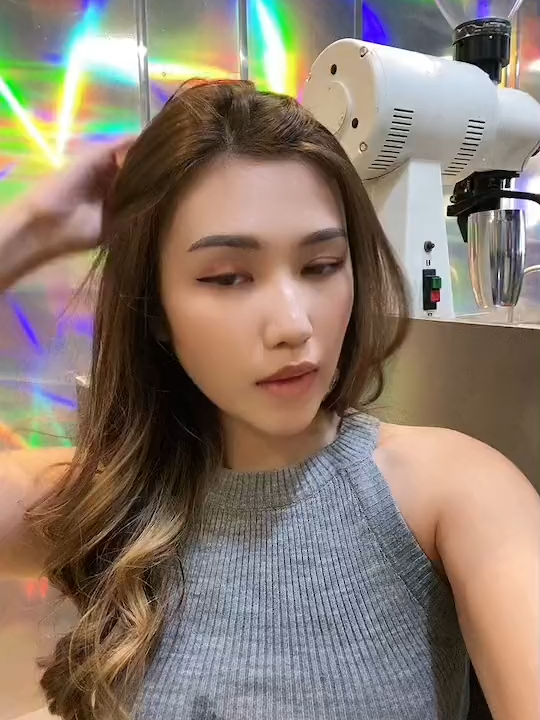 Jangan pada salfok deh #fyp #viral #foryou #fyppppppppppppppppppppppp #fypシ゚viral🖤tiktok #trending #foryoupage #tiktok