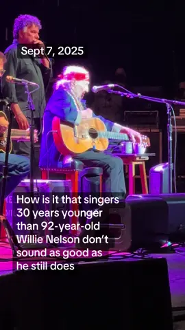 #willienelson #ontheroadagain #outlawcountry #outlawmusicfestival #thatcorncoach 