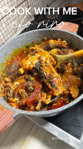 I love me some efo riro and hot eba, if you belong to the cold eba gang, abeg don’t show your face here oo 🥰😍❤️ #food #cooking #cookingvideos #Recipe 