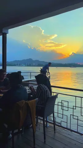 Selasa sore di Samarinda? Yaudah ke Panorama aja 😎☕️  