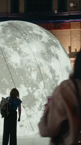 Thank you to everyone who attended SLEEP at Alexandra Palace - what an incredible experience... 🌕 If you weren't able to make it to this show, I have some exciting news to share with you soon. #MaxRichter #SLEEP 