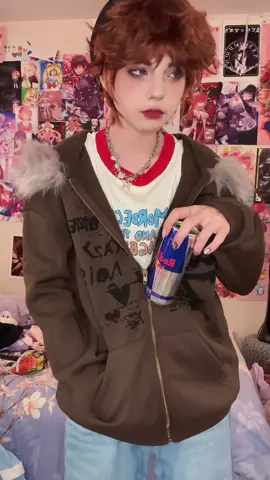 Him and Eileen! Man a Red Bull sounds good #rigby #rigbycosplay #regularshow #regularshowcosplay #mordecai 