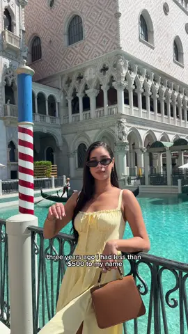 Check my bio to learn more 💫🤍 #girlboss #contentcreator #business #moneytok #extraincome 