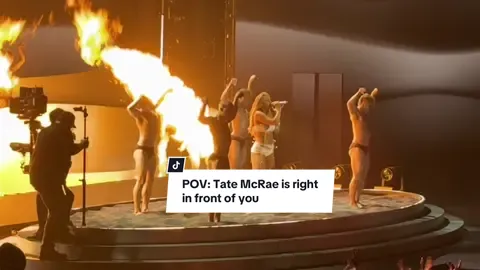 @tate mcrae slays right in front of you with @Stevie Doré and @MayceeSteele #tatemcrae #vmas2025 #fyp #fypシ #viral 