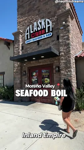 @Alaska_Crab Moreno Valley 📍 Seafood Boil 🐟🦀🐙🦞 Full Bar 🍺🍹🥂 Cleanliness 100/10 ✅ Customer service 10/10 🔥✨ Seafood Boil 9.2/10 ✨ 12580 Day St Moreno Valley, CA  92553 Shoutout to my sister for coming with me! @Ashley  #morenovalley #inlandempire #seafoodboil 