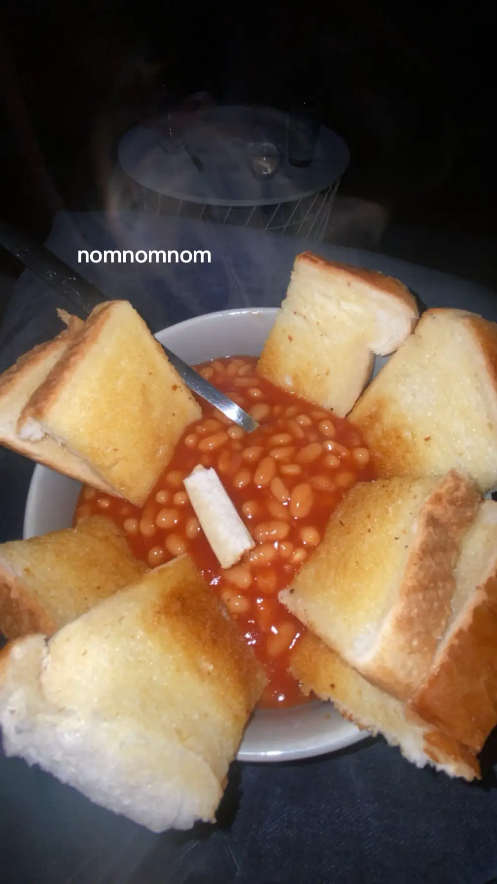 liara gave me the idea so thank god for her  #beansontoast #unreal #ate #yummyscrummy 