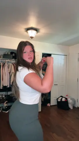 🥰💁🏽‍♀️ come follow #fall #fyp #viral #followme #dance 