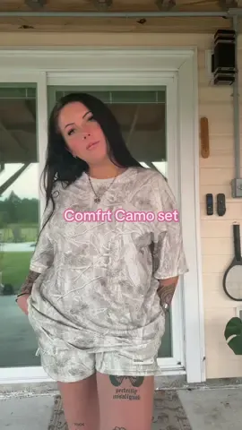 I will forever be a comfrt girl. It’s become my entire closet especially for the upcoming brr season! #comfrt #comfrtclothing #camo #LanguageLearning 