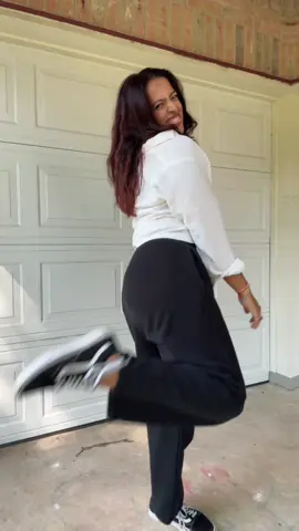 Me still trying to get tix to #breezybowl #houston @chrisbrownofficial 