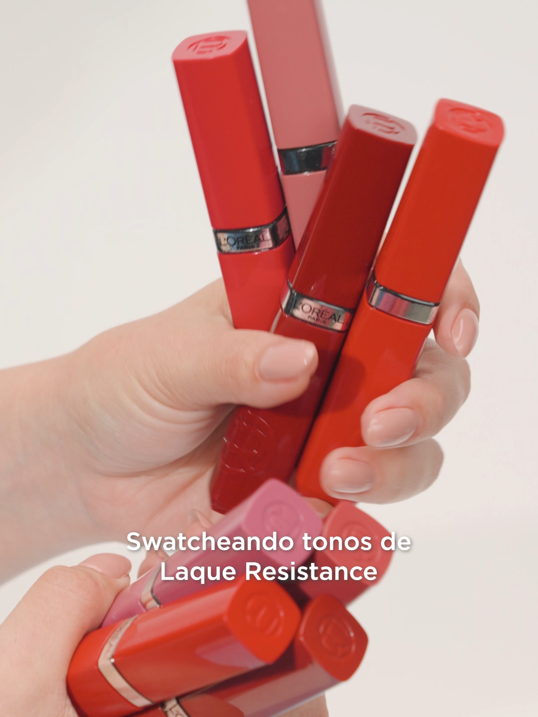 Swatcheando tonos de Laque Resistance. Alta pigmentación, textura brillante y hasta 16 horas de duración. Una colección diseñada para mujeres que lideran, brillan y se expresan sin concesiones.💄 #SwatchDeLabiales #LaqueResistance #LorealParisMexico #LipstickGlow #TonosQueImpactan #foryou