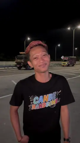 Hihihi criiitttt 🤣🤣🤣#fangfengfong #sopotelpon #setiaplukapunyacerita #hallobolo 