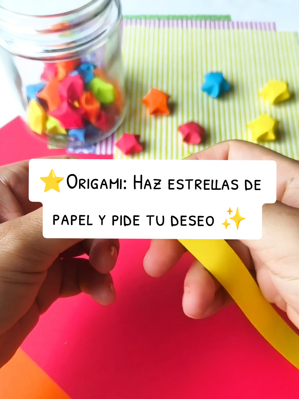 Respuesta a @rosalbatabares0  En este reel te enseño paso a paso cómo hacer estas estrellas de papel súper fáciles y coloridas 🌈. Perfectas para decorar frascos, regalar a alguien especial o llenar tu escritorio de buena vibra 💫. #origamitutorial #estrellasdepapel #hiddenlove #kdrama 