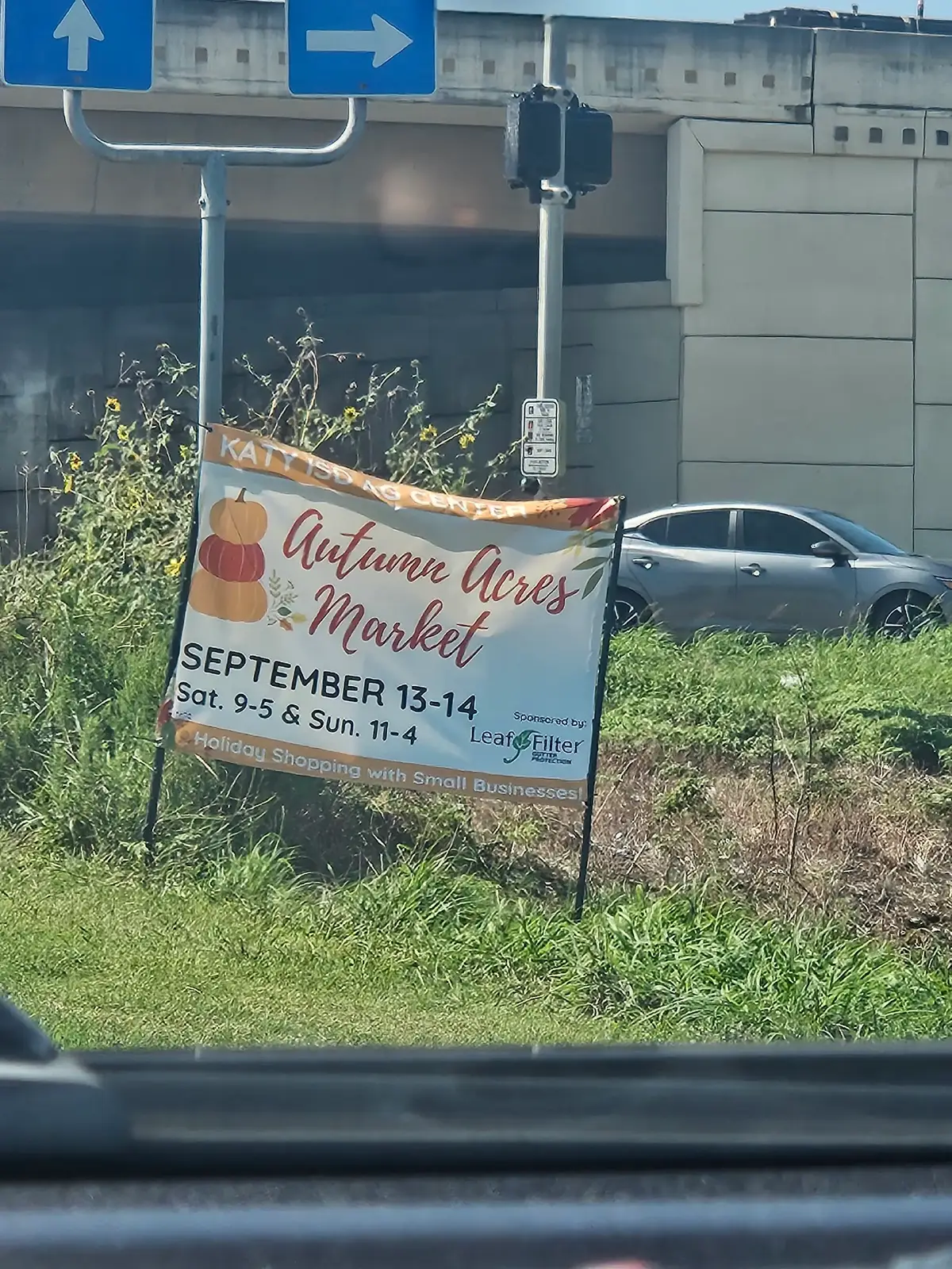 $5.41 entry : PARKING IS FREE 9/13 9am-5pm 9/14 11am-4pm 📍5825 Katy Hockley Cut Off Rd, Katy, TX 77493 #local #katy#autumn #fall 