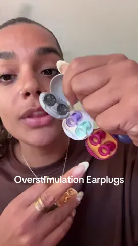 Replying to @SamanthaRaeAnn I’ve never seen them this discounted before! Legit almost the same price as a regular pair with one mode.. so insane #loops #loopearplugs #loopearplugsactuallyhelp #overstimulationtips #overstimluation 