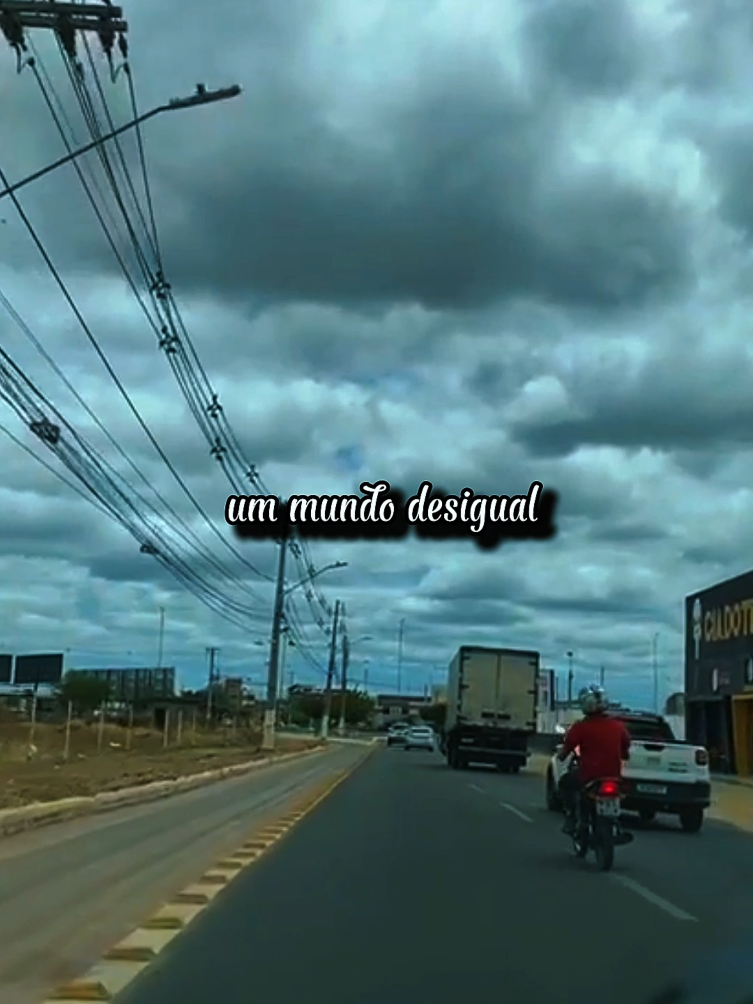 fez da nossa vida um mundo desigual ♥️🎶  #musica #catedral #musicaparastatus #tipografiasmusicas