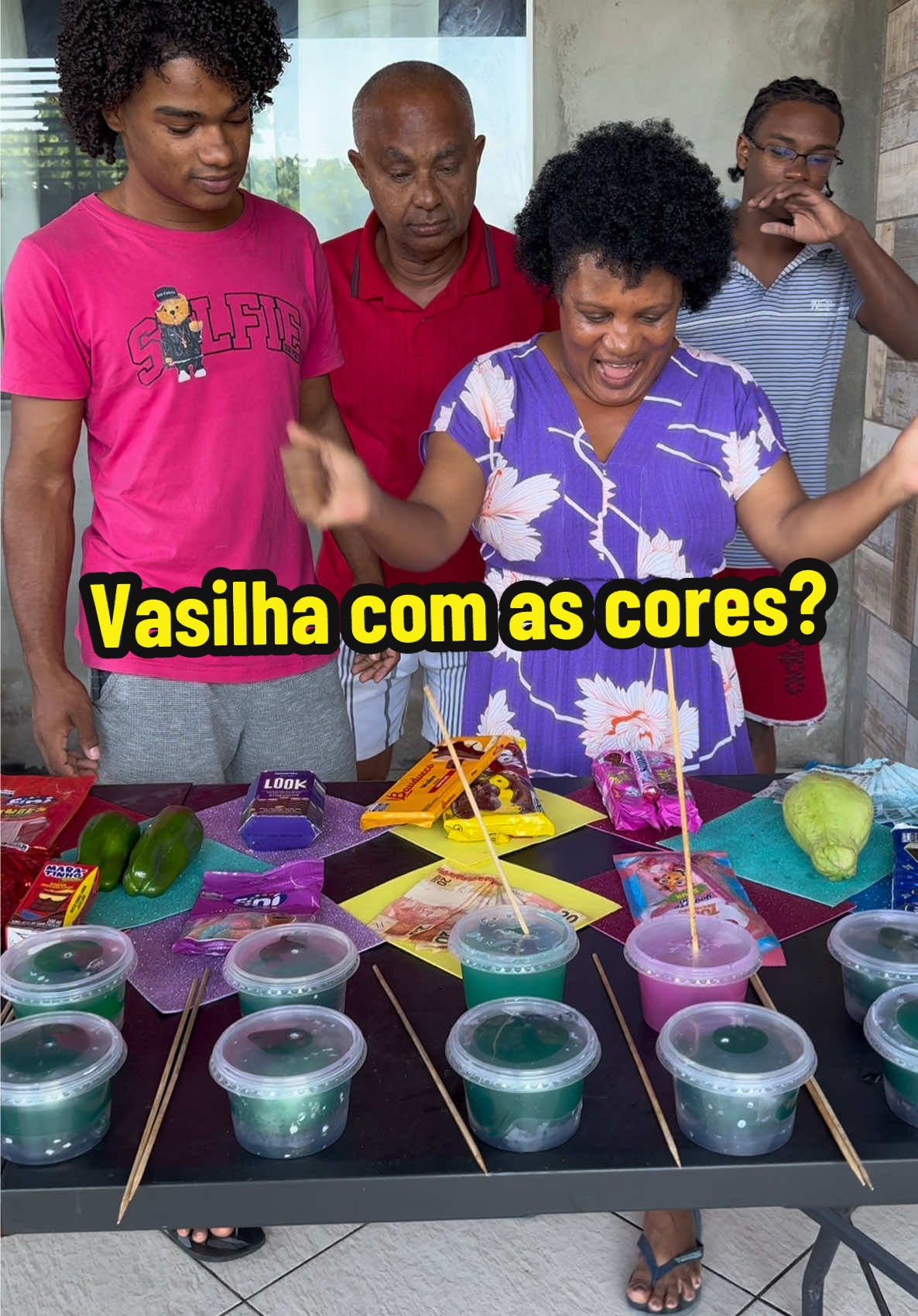 Vasilha com as cores?