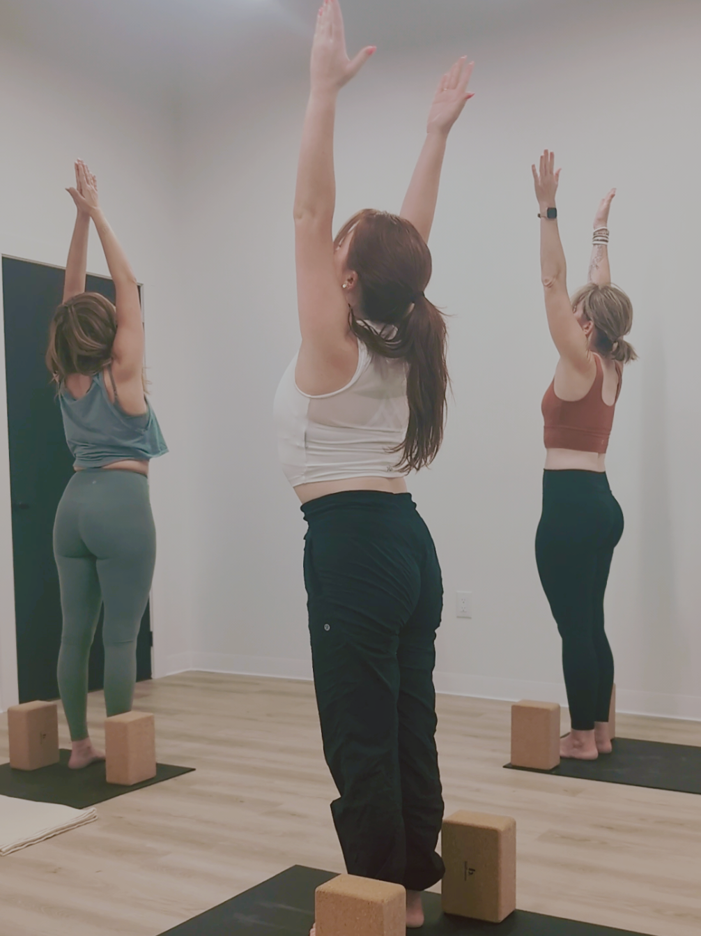 Unfortunately I do love… spending 90 minutes lying on the floor and calling it yoga 🧘‍♀️✨ #fyp #yogastudio #yoga #yogagirl #wellness 