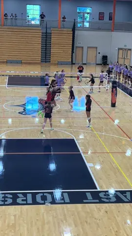 idek how this happened 😀 #LanguageLearning #volleyball #fyp #viral #kicksave 