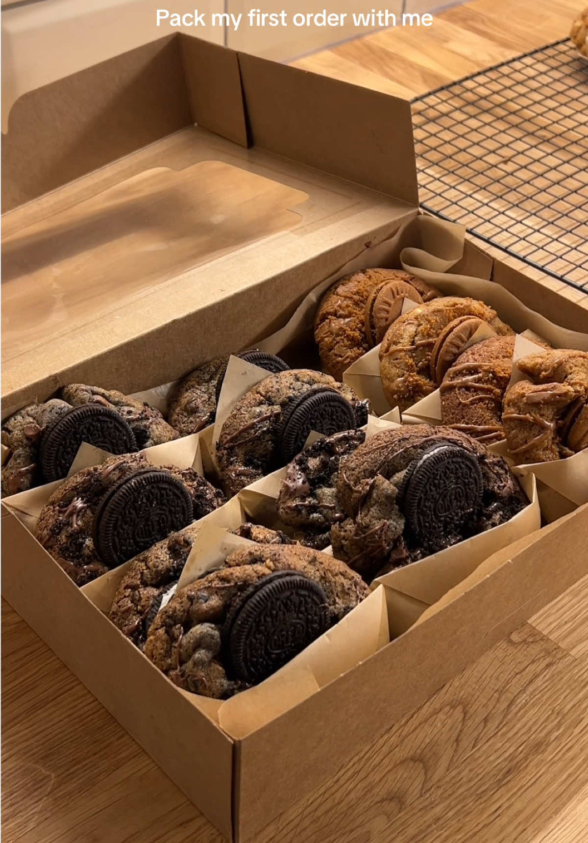 Pack my first order with me 💌 A friend ordered 8x Biscoff and 8x Oreo cookies 🍪  I can't wait to officially open my doors and start taking your orders! 📮 Follow me on ig and TikTok @Yokorobakery to stay in the loop and get an exclusive sneak peek at my launch journey #homebakery #yokorobakery #cookies #comingsoon #BakeWithMe #fyp #foryou #midnightcravings