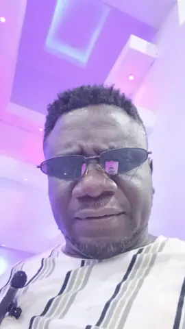 Izzy legbegbe come see oooo, VDM wetin Dey happen? 😂😂😂😂😂😂😂😂 @Instablog9ja 