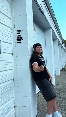 ain’t no time for chit-chat #fyp #newmusic #cloudrap #electropop #newartist 