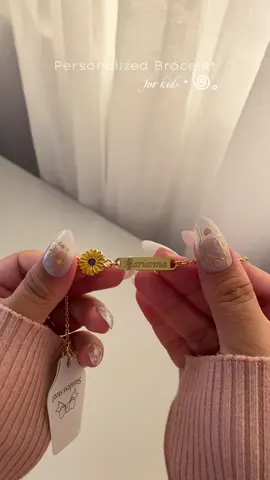 Personalized bracelet for kids #braceletforkids #braceletforbaby #personalizedbracelet #customizedbracelet #giftforkids @Vnox Jewelry 
